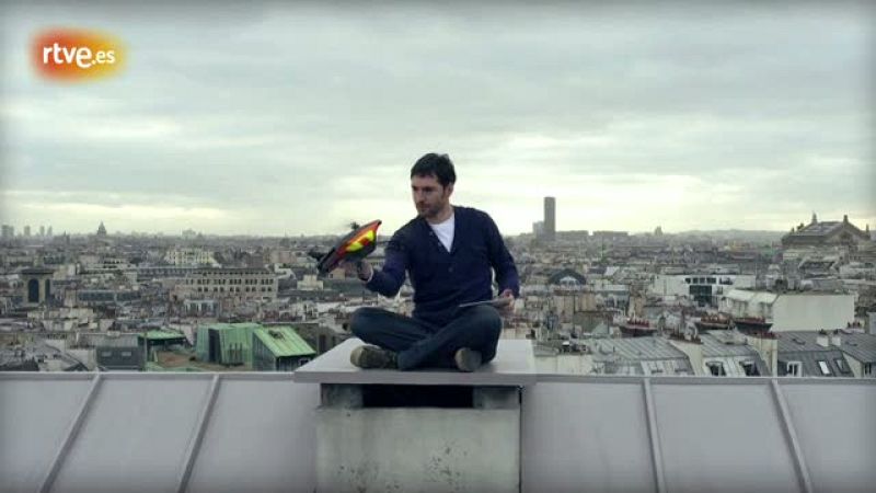 AR.Drone 2.0: el cuadricóptero controlado con el móvil ahora graba en HD