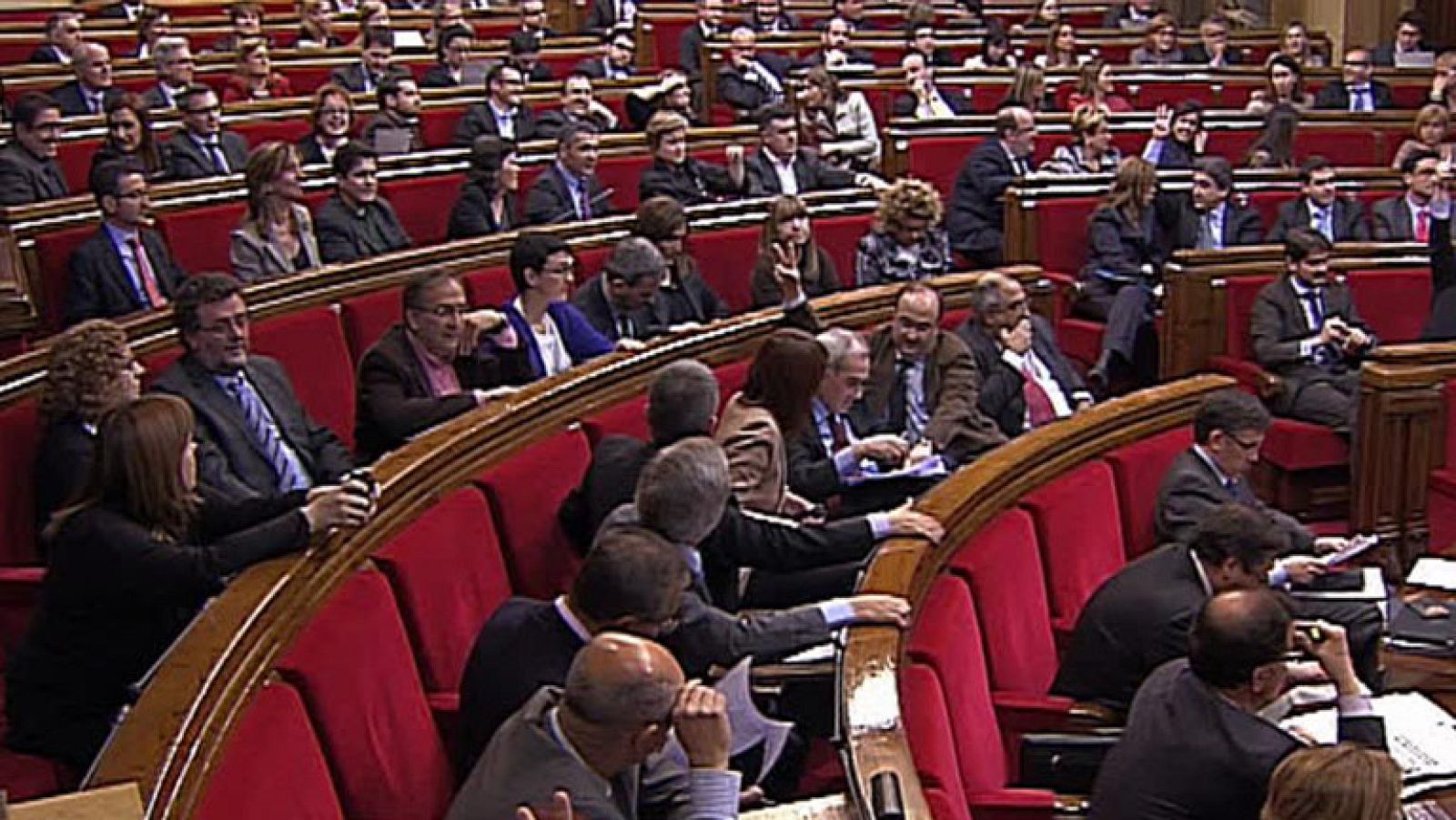 Aprobado en el parlamento catalán el copago por receta médica y la tasa turística