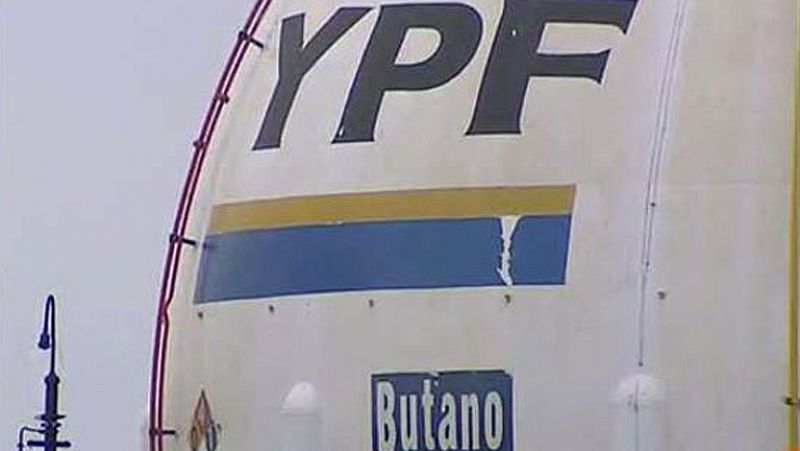 Dos provincias argentinas retiran licencias a la petrolera YPF, que recurrirá a la justicia