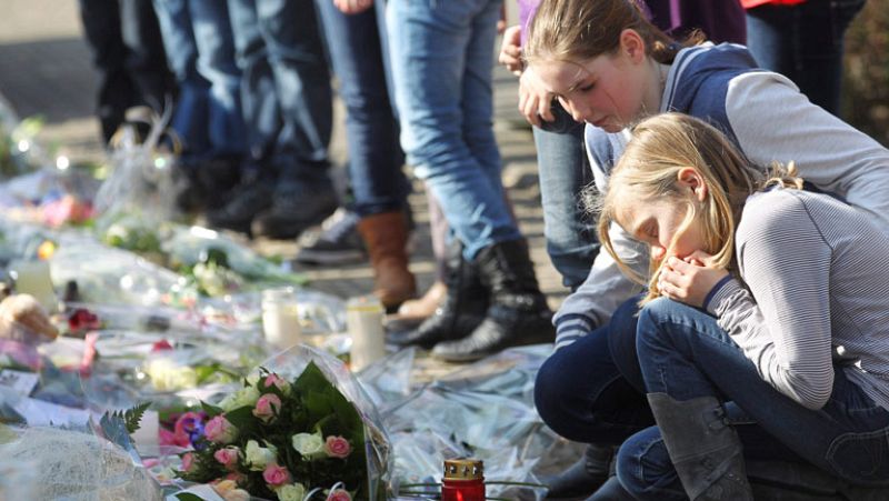 Supervivientes del accidente de autocar en Suiza dicen que el conductor estaba cambiando un DVD