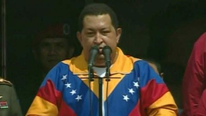Hugo Chávez empezará la radioterapia en breve y dice que el cáncer no podrá con él