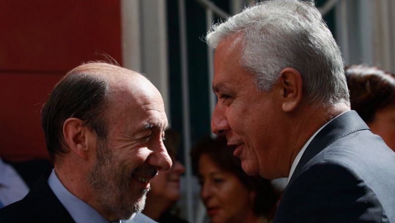 Griñán critica que Rajoy use el homenaje de la Pepa con fines electoralistas