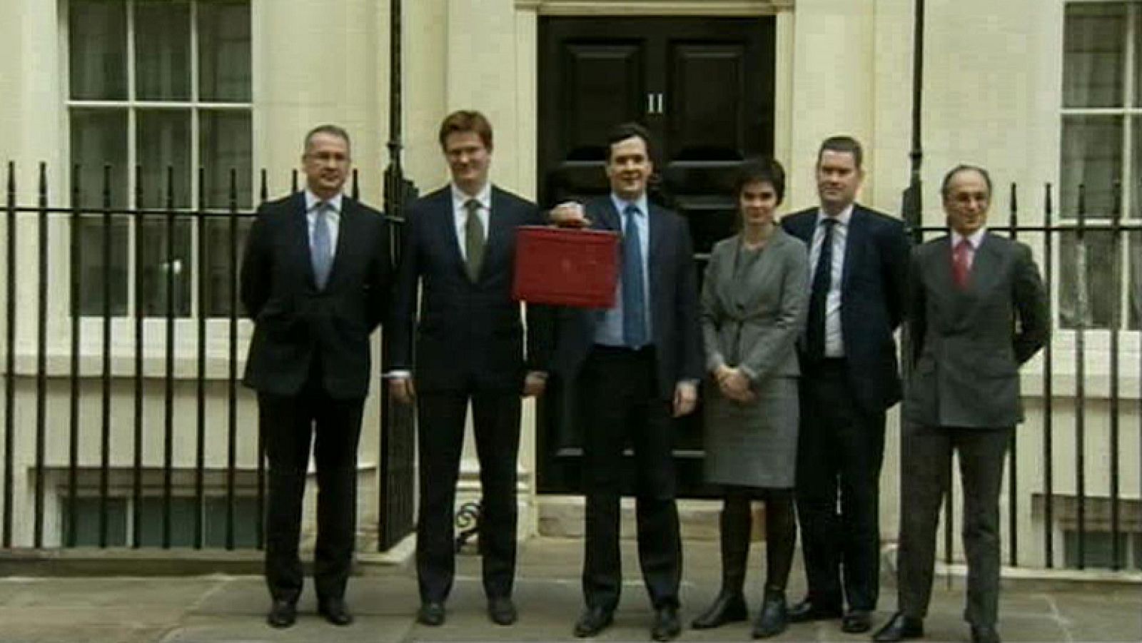 El gobierno de David Cameron propone bajar los impuestos a los ricos y a las empresas