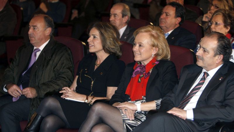 PSOE y PP arrecian en sus críticas a Cascos a dos días del final de la campaña en Asturias