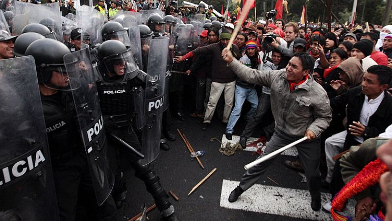La marcha indígena contra la política minera de Rafael Correa llega a Quito