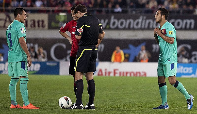 El Barça presenta alegaciones a la amarilla de Puyol y la segunda de Thiago