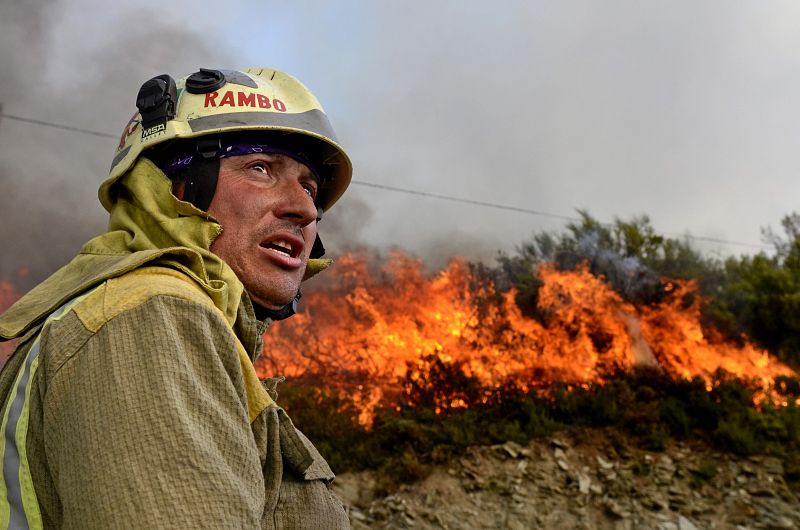 Fallece un brigadista en la extinción de un incendio forestal en Ourense
