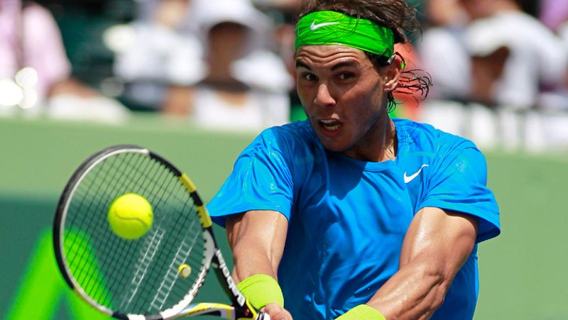 Nadal alarga su estancia en Miami, echa a Nishikori con un doble 6-4