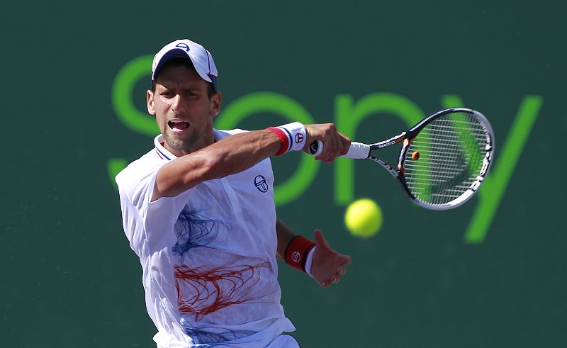 Djokovic arrolla a Gasquet y alcanza los cuartos de Miami