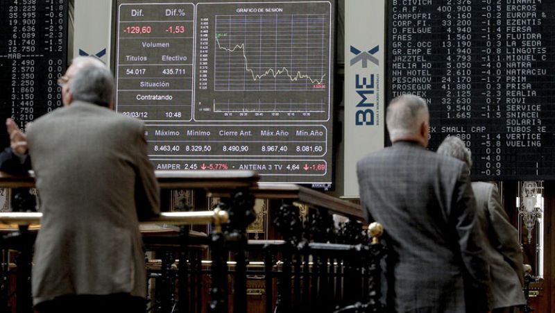 El Ibex-35 sufre la cuarta mayor caída del año y pierde los 8.000 puntos