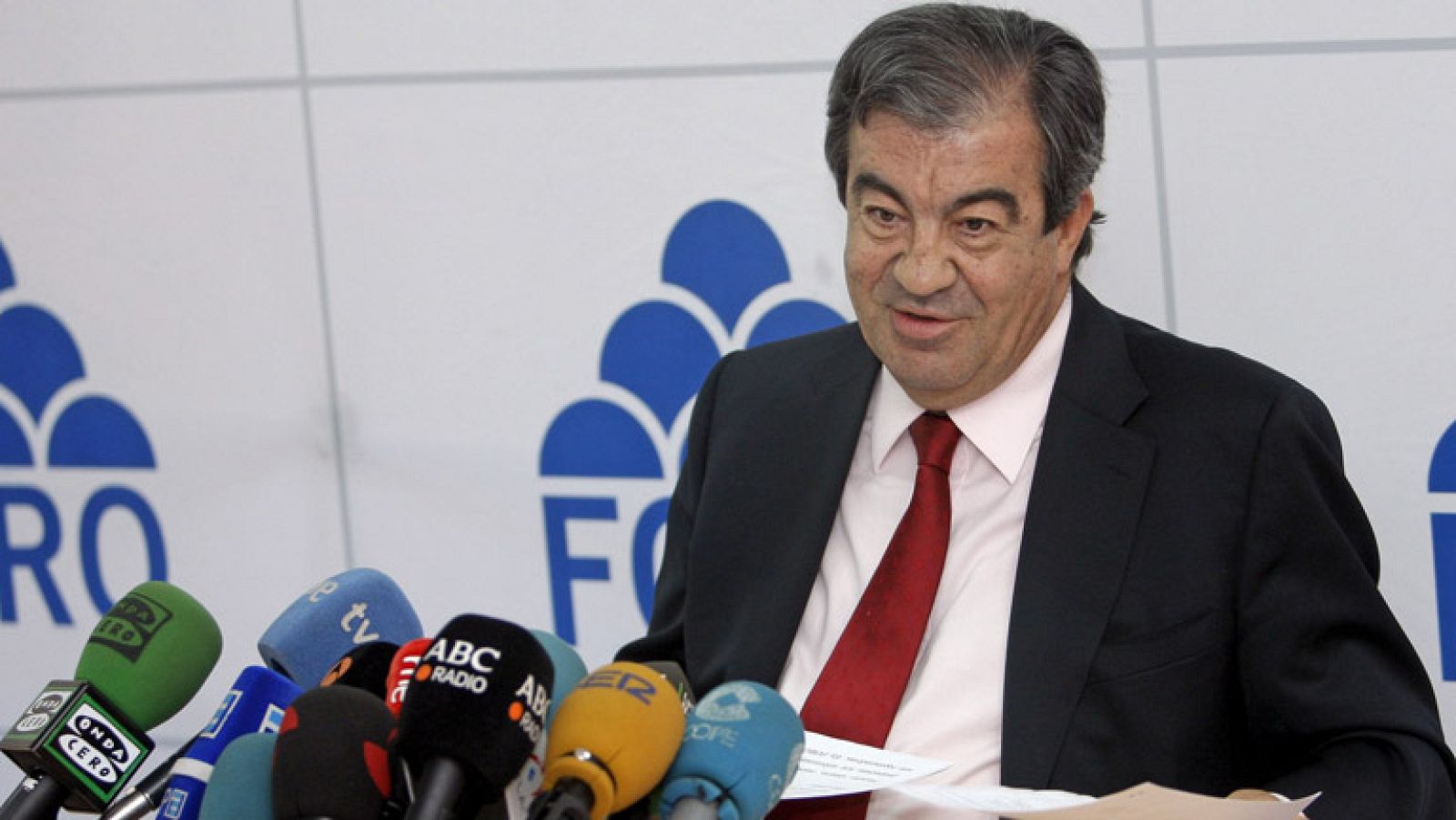 Cascos, dispuesto a ceder la Presidencia para formar un Gobierno de "cambio" - La tarde en 24h | Ver