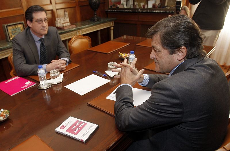 UPyD le propone al PSOE un gobierno de concentración en el que se incluya al PP