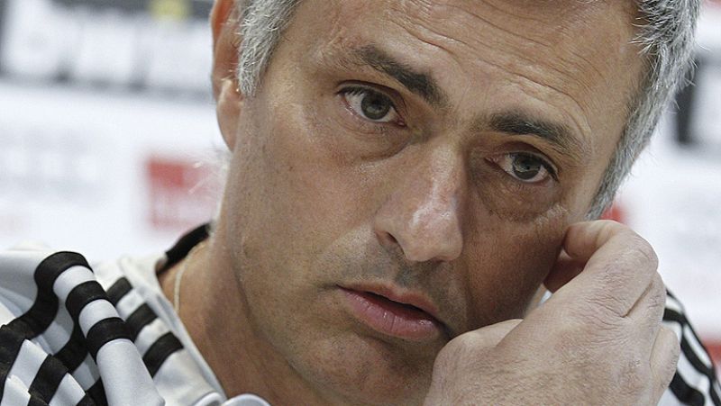 Mourinho: "Tengo dos años más de contrato y nunca he dicho que no me quedara"