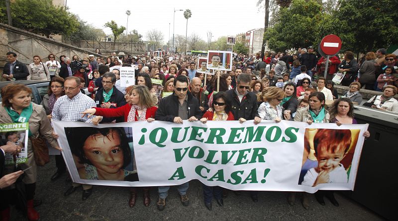 Un millar de personas pide en Córdoba la vuelta de Ruth y José, incluidos los abuelos paternos