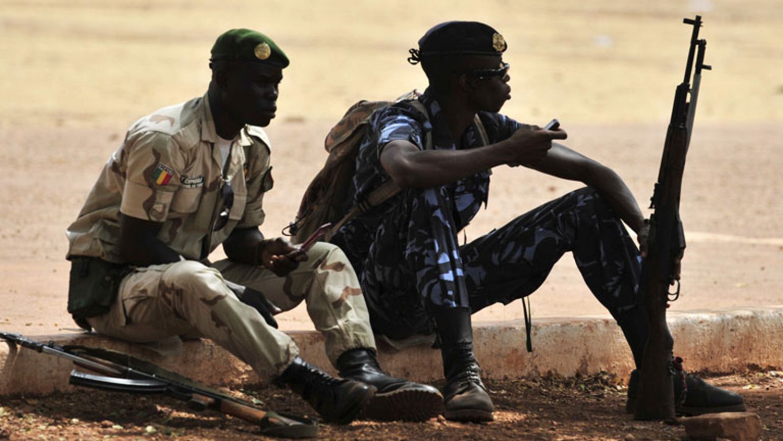 El Jefe golpista anuncia la vuelta al orden constitucional en Mali | Ver