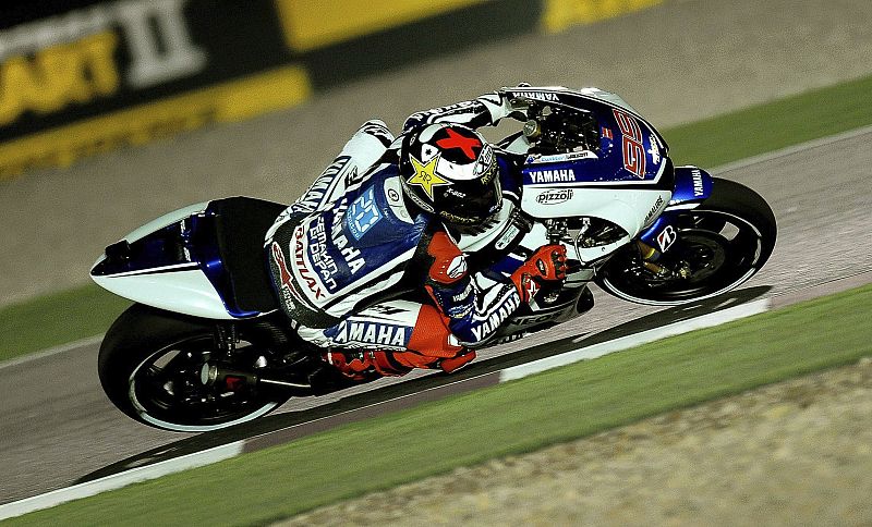 Lorenzo: "Es bueno ver tantas Yamaha delante"