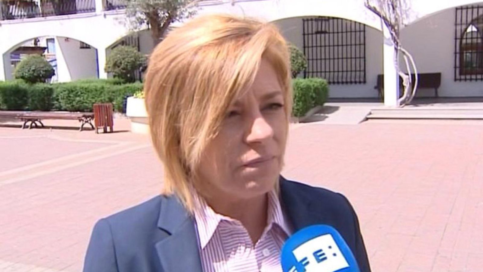 Elena Valenciano desconfía de las reformas de educación y sanidad