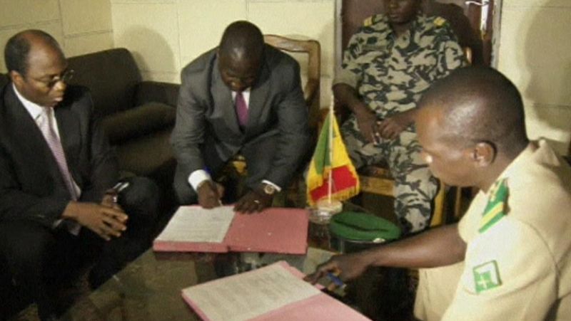 El presidente del Parlamento de Mali llega a Bamako para dirigir la transición