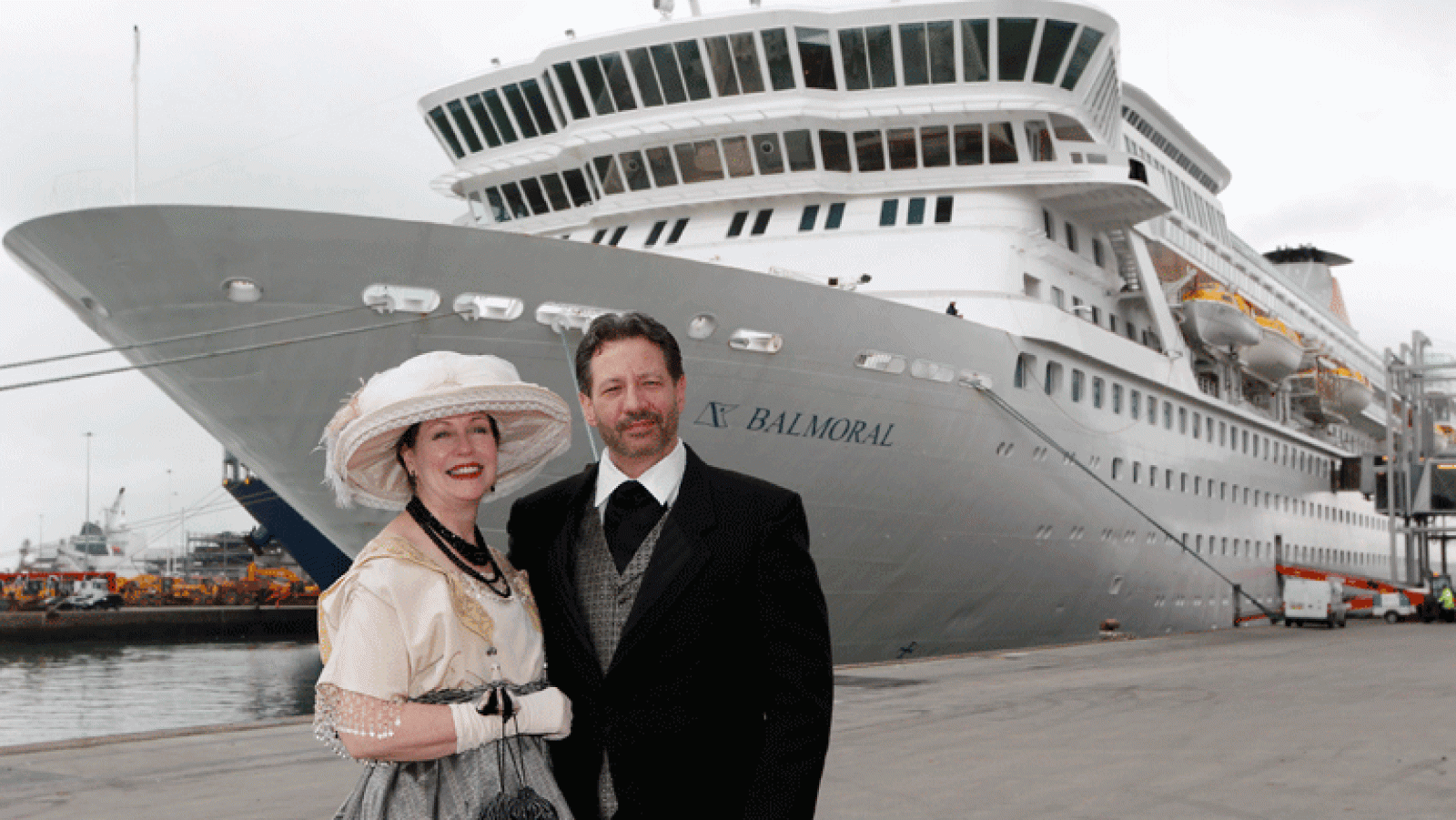 El Balmoral recrea el viaje fallido del Titánic - Informativo 24h | Ver