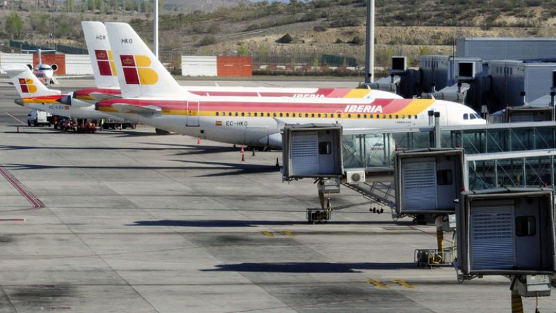 La huelga de pilotos de Iberia contra su filial de bajo coste obliga a cancelar 126 vuelos