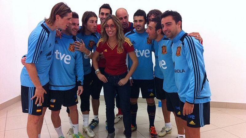 ¿Qué se traen entre manos los jugadores de la selección española con Silvia Barba?