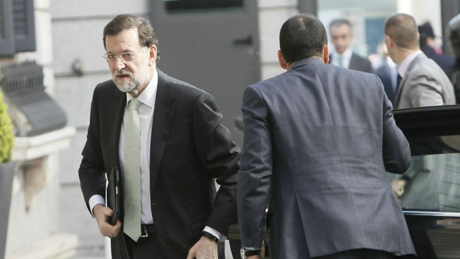 El gobierno anuncia nuevos recortes de diez mil millones en Sanidad y Educación