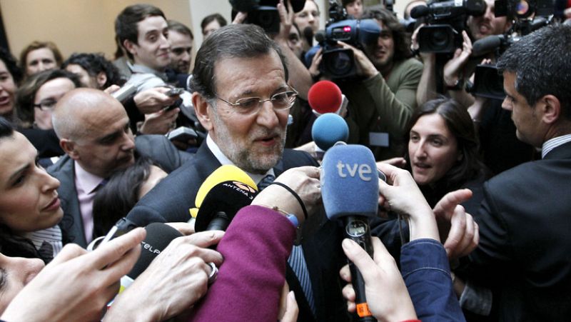 El Gobierno sigue con las reformas y ve importante "evadirse" de los mercados