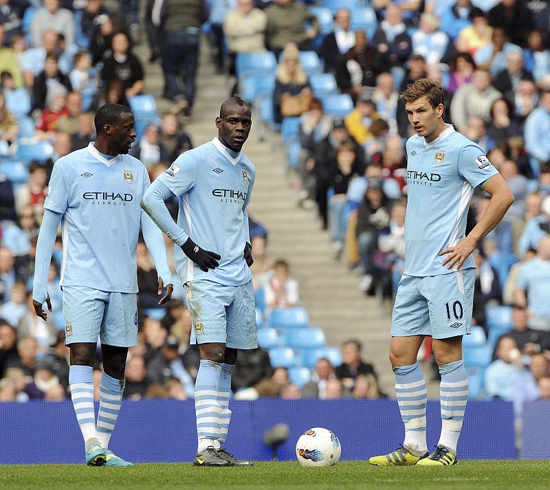 La UEFA multa al Manchester City con 30.000 euros por retrasar el comienzo de la segunda parte