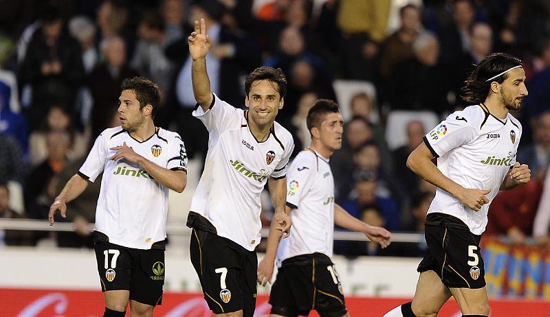 El Valencia aprovecha sus ocasiones para castigar al Rayo Vallecano