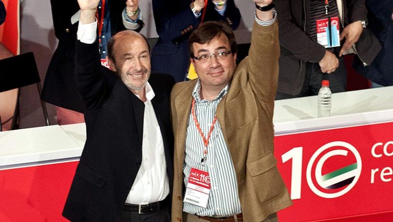 Rubalcaba plantea al PP tres grandes acuerdos esenciales contra la crisis