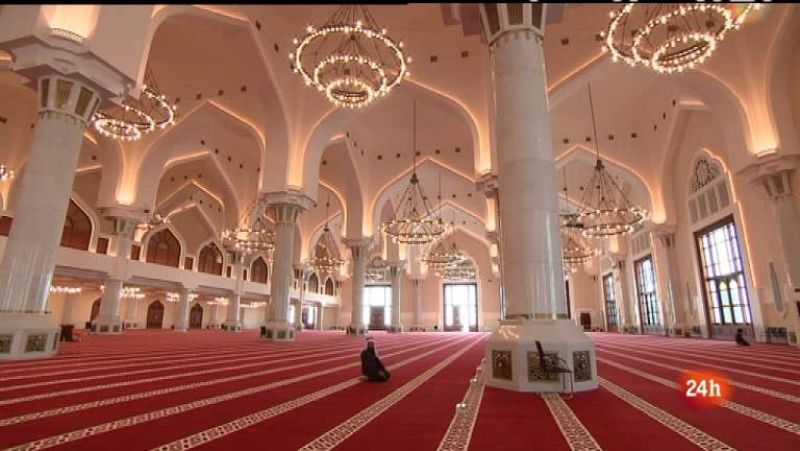 En Portada. "Los tentáculos de Catar"