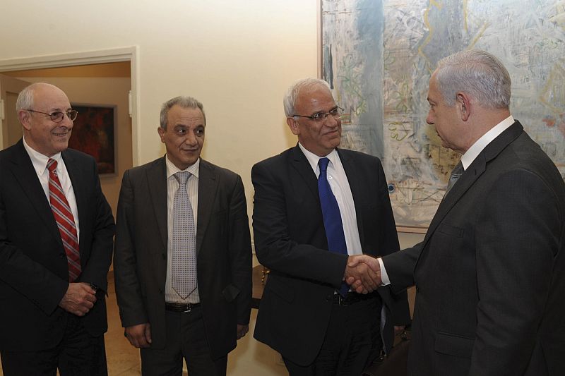 Los palestinos entregan a Netanyahu una carta con sus demandas de negociación
