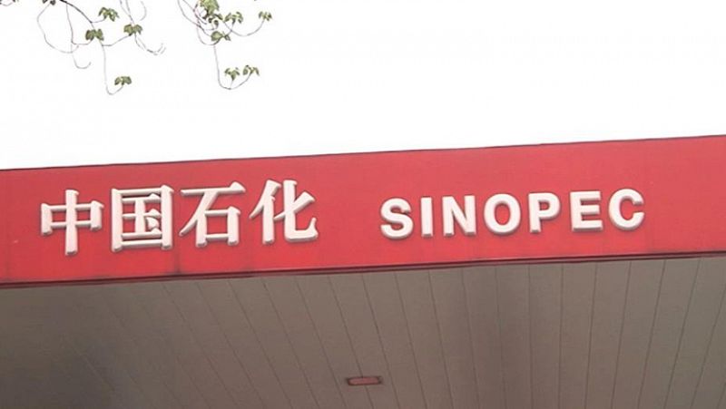 Repsol negociaba vender su participación en YPF a la china Sinopec antes de la expropiación