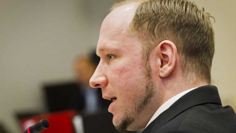 Breivik pretendía matar a todos los jóvenes en la isla de Utoya y al gobierno noruego al completo