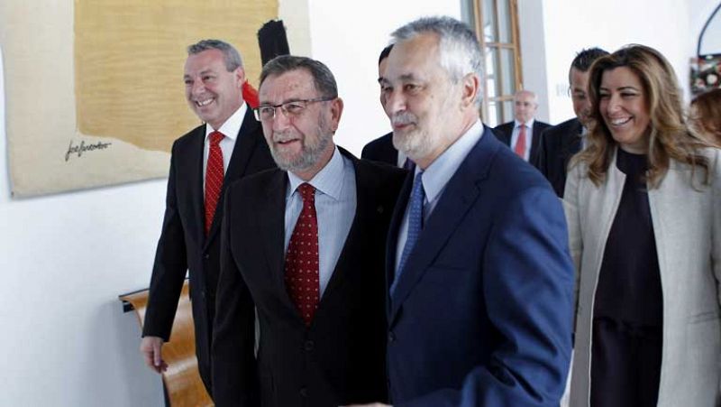 El nuevo presidente del Parlamento andaluz, con votos de PSOE e IU, anuncia más transparencia