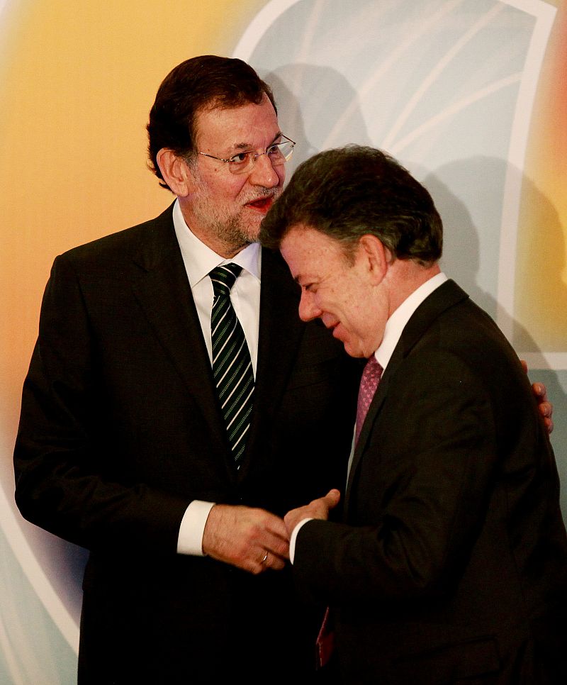 Santos, ante Rajoy en Colombia: "Aquí no expropiamos, presidente"