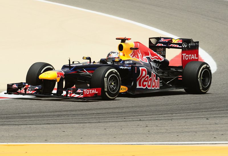 Vettel conquista la 'pole' y Alonso saldrá noveno en el Gran Premio de Baréin
