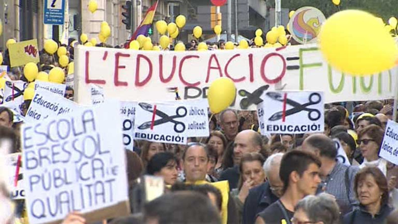 Protesta en Barcelona contra los recortes en educación