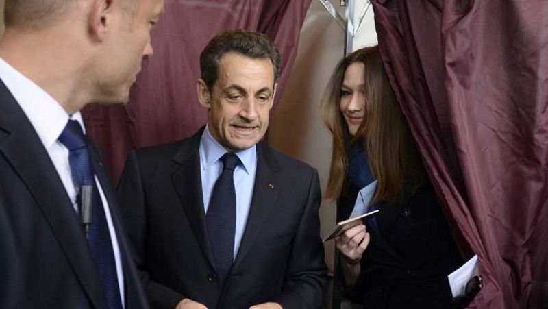 Hollande gana a Sarkozy, según los primeros sondeos de medios belgas y suizos