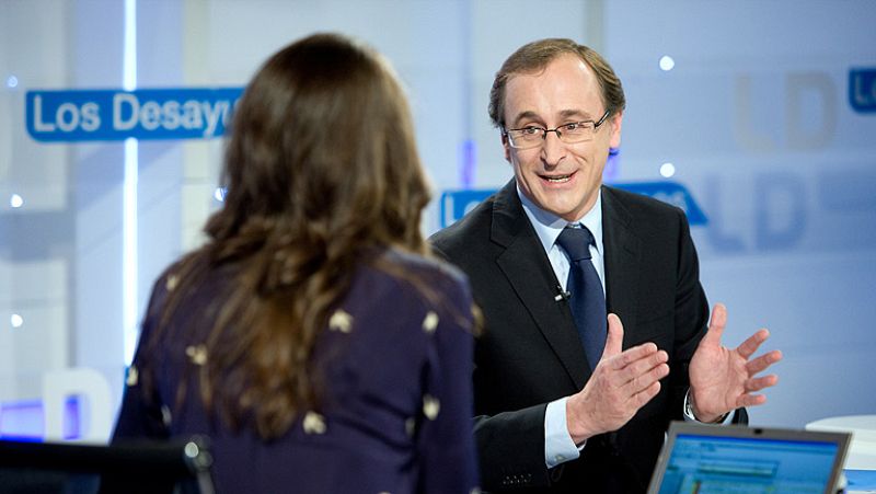 Alonso justifica la restricción de la sanidad a inmigrantes irregulares para evitar fraudes