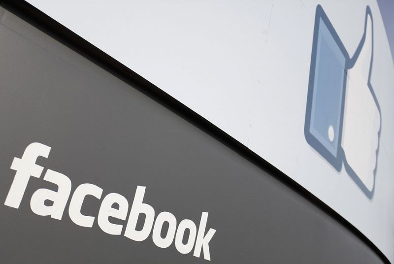 Facebook supera los 900 millones de usuarios