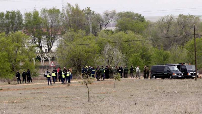 Dos militares fallecen al estrellarse su avión de instrucción cerca de Alcalá de Henares