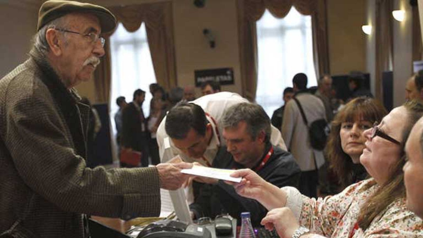 Los socios de la SGAE votan una nueva junta directiva