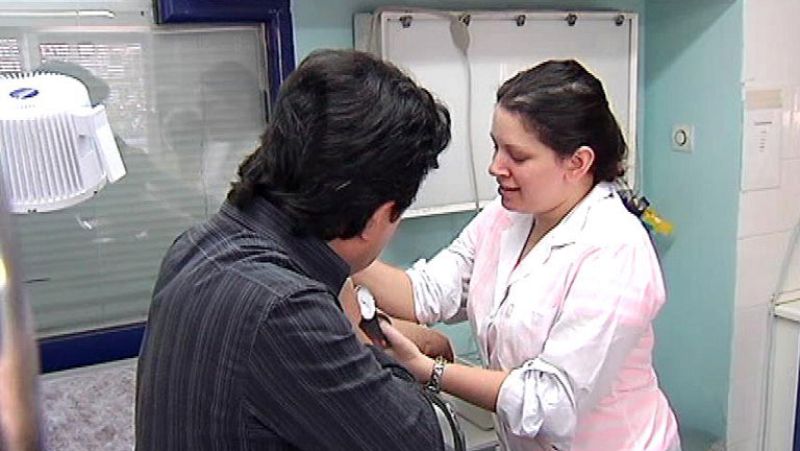 Los griegos se empobrecen sin freno tras dos años de recortes para evitar la quiebra del país