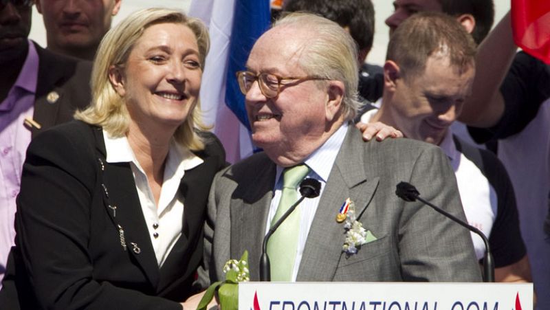 Le Pen da libertad a sus seguidores y no pide el voto para ningún candidato en segunda vuelta