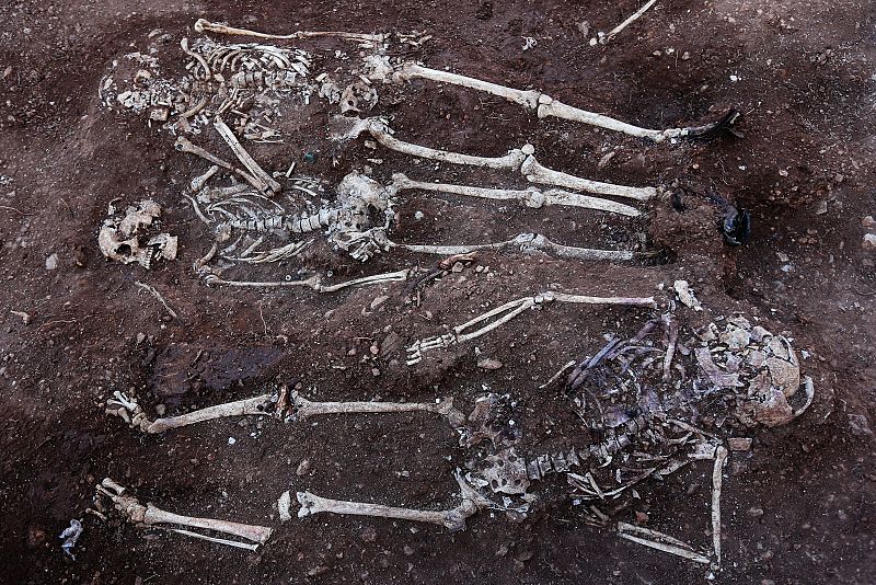 Exhuman en Teba (Málaga) la segunda fosa de fusilados más importante de España