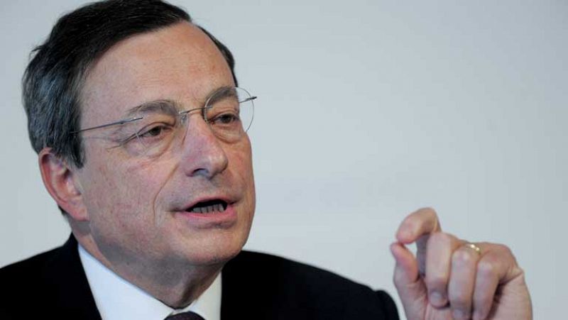 Draghi insiste en la austeridad como base para crecer y pide más reformas a España