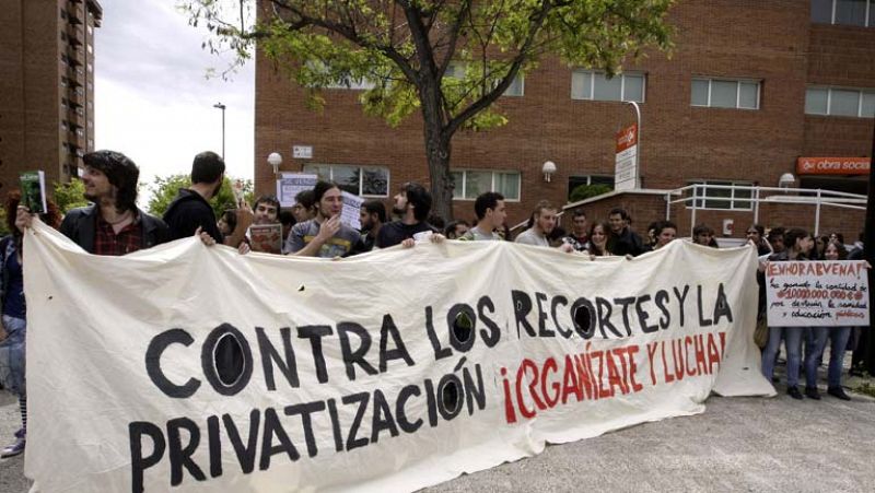 Sindicatos de enseñanza convocan una huelga el 22 de mayo en contra de recortes