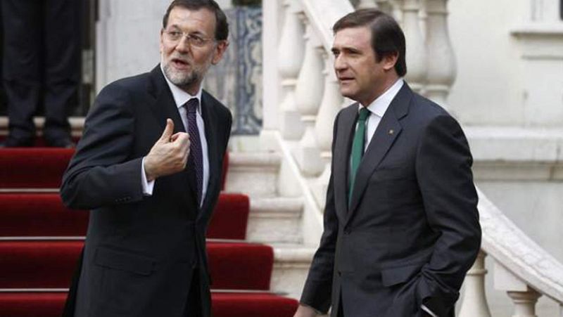 Rajoy analiza con Passos Coelho la situación económica en la XXV cumbre ibérica