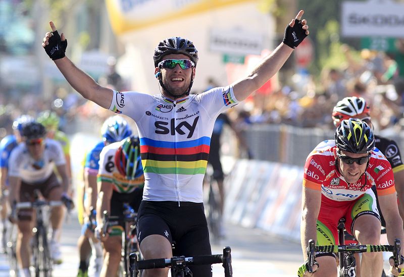 Segundo éxito de Cavendish en el Giro y Navardauskas sigue de líder
